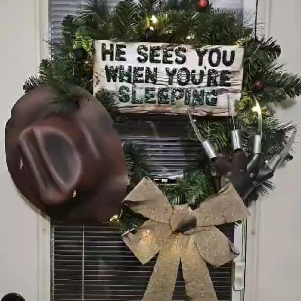 Creepy Holiday Wreath with Lights
